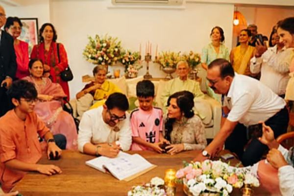 তিন সন্তানকে পাশে রেখেই তৃতীয়বার বিয়ের বন্ধনে আমির খান, গৌরী স্প্র্যাটের সঙ্গে শুরু নতুন অধ্যায়