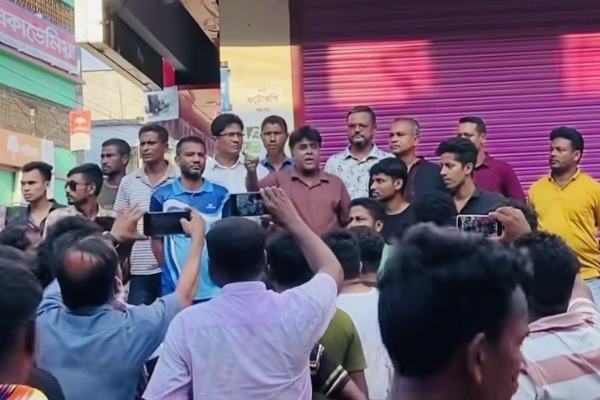 বগুড়ার সোনাতলা উপজেলায় আধিপত্য বিস্তার কে কেন্দ্র করে বিএনপির দুই পক্ষের মধ্যে সংঘর্ষের ঘটনা ঘটেছে।
