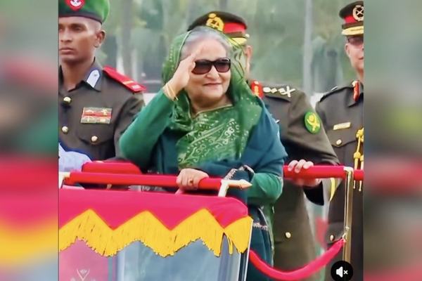 “দেশ ও জনগণকে রক্ষা করতেই বাংলাদেশে ফিরব”: ভার্চুয়াল সংবাদ সম্মেলনে শেখ হাসিনা