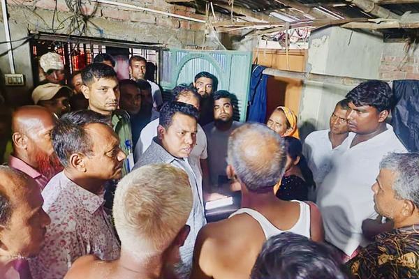 সৌদি আরবে সোফা কারখানায় ভয়াবহ আগুন, প্রাণ গেল ৭ বাংলাদেশির