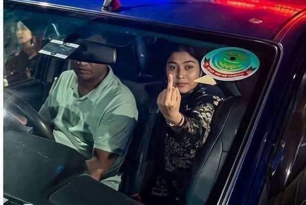 শ্রদ্ধা জানানোও কি অপরাধ? ধানমন্ডি ৩২ থেকে দুই নারী গ্রেপ্তার, ছয় মাসের মামলায় কারাগারে