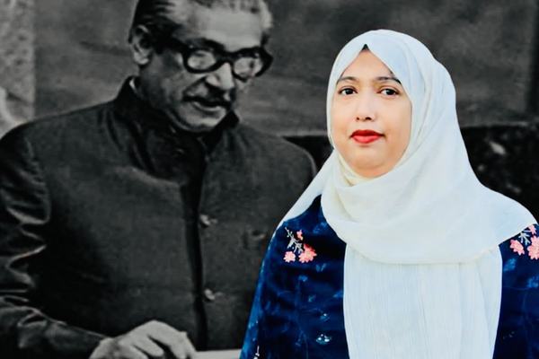 বঙ্গবন্ধুকে নিয়ে ফেসবুকে পোস্ট, শিক্ষিকাকে বরখাস্ত করল কলেজ প্রশাসন