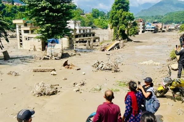 নেপালে আকস্মিক বন্যা-ভূমিধস: নিখোঁজ প্রায় ৪০০ পর্যটক, অধিকাংশই বিদেশি