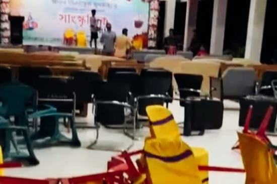 ব্রাহ্মণবাড়িয়ায় গান বাজানো নিয়ে পুলিশ-মাদ্রাসাছাত্র সংঘর্ষ, আহত অন্তত ৩০